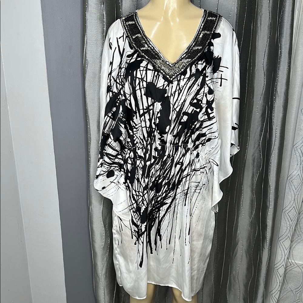 Embellished V-Neck Black & White Women's Dress